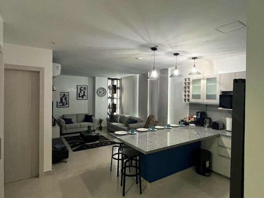 New Luxury Apartment With King - Size Bed Ceibos Гуаякіль Екстер'єр фото